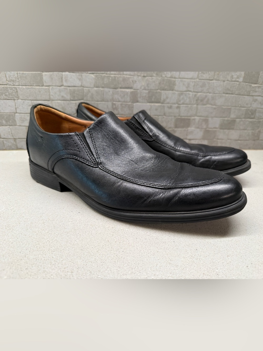 Clark’s dress shoes — size 9.5